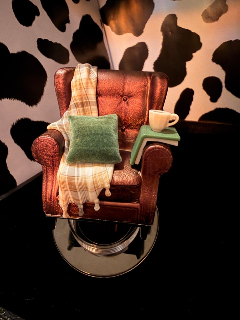 Bath & Bodyworks Adorable Miniature Brown Leather Armchair Wallflower Plug